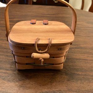 Longaberger 1990 Shamrock Basket and Protector- Vintage!